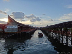 Semporna, Sabah the starting point to Sipadan.
Taken wit... by Kf Leong 